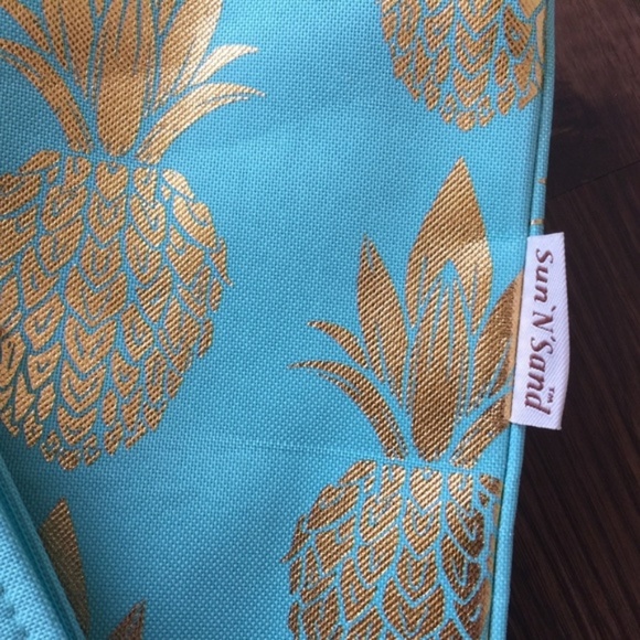 Aqua Blue Oversize Pineapple Beach Tote - Picture 5 of 8